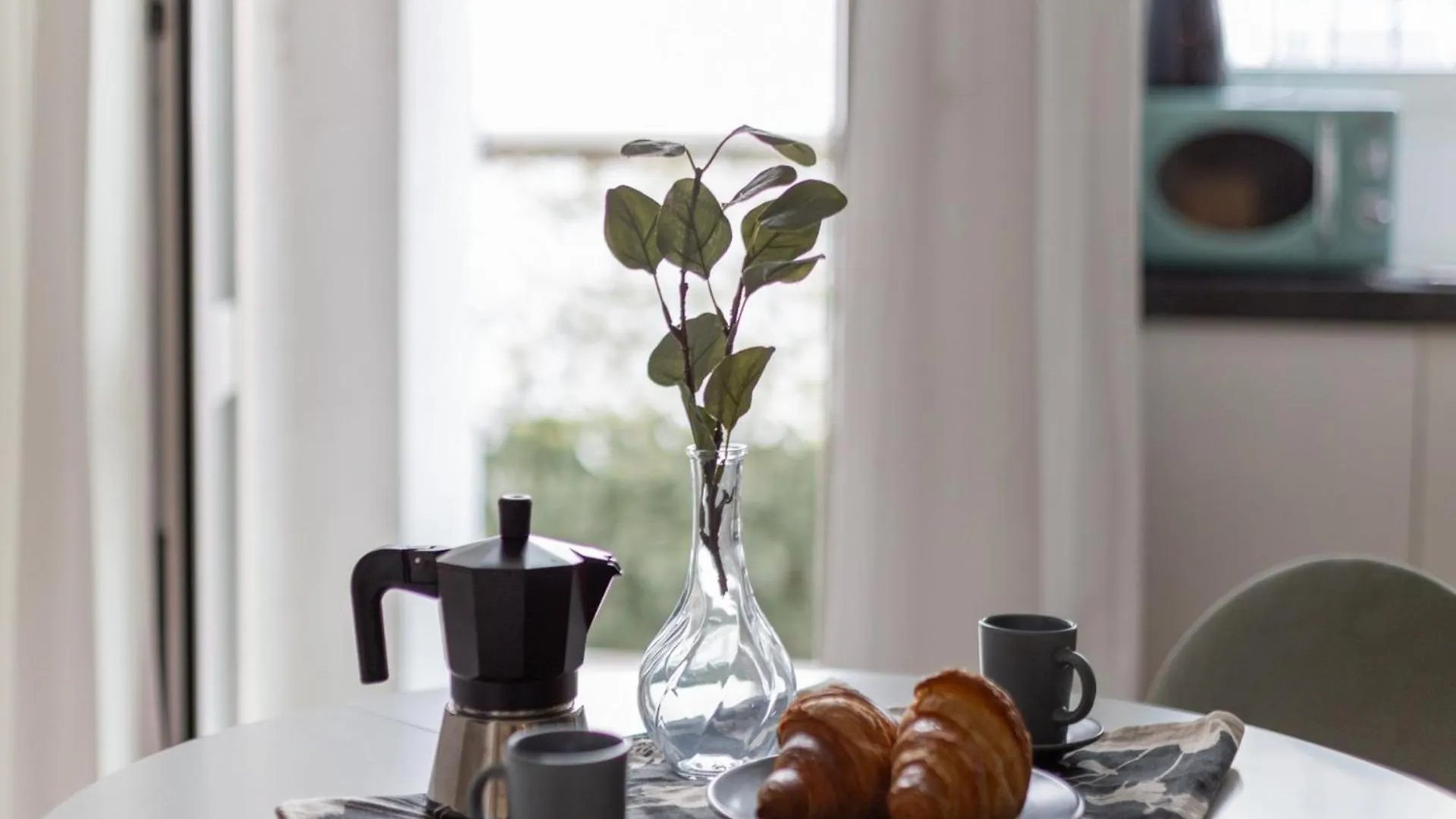 מילאנו The Best Rent - One-Bedroom Apartment With A Terrace In Corso Sempione 0*,  איטליה