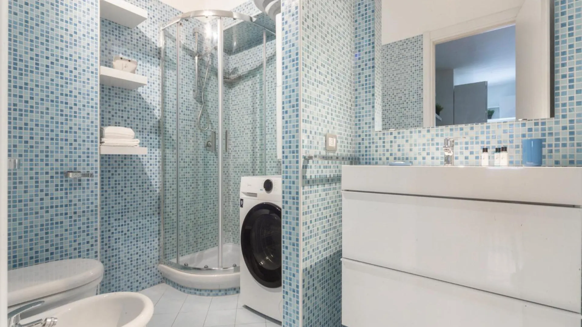 מילאנו The Best Rent - One-Bedroom Apartment With A Terrace In Corso Sempione
