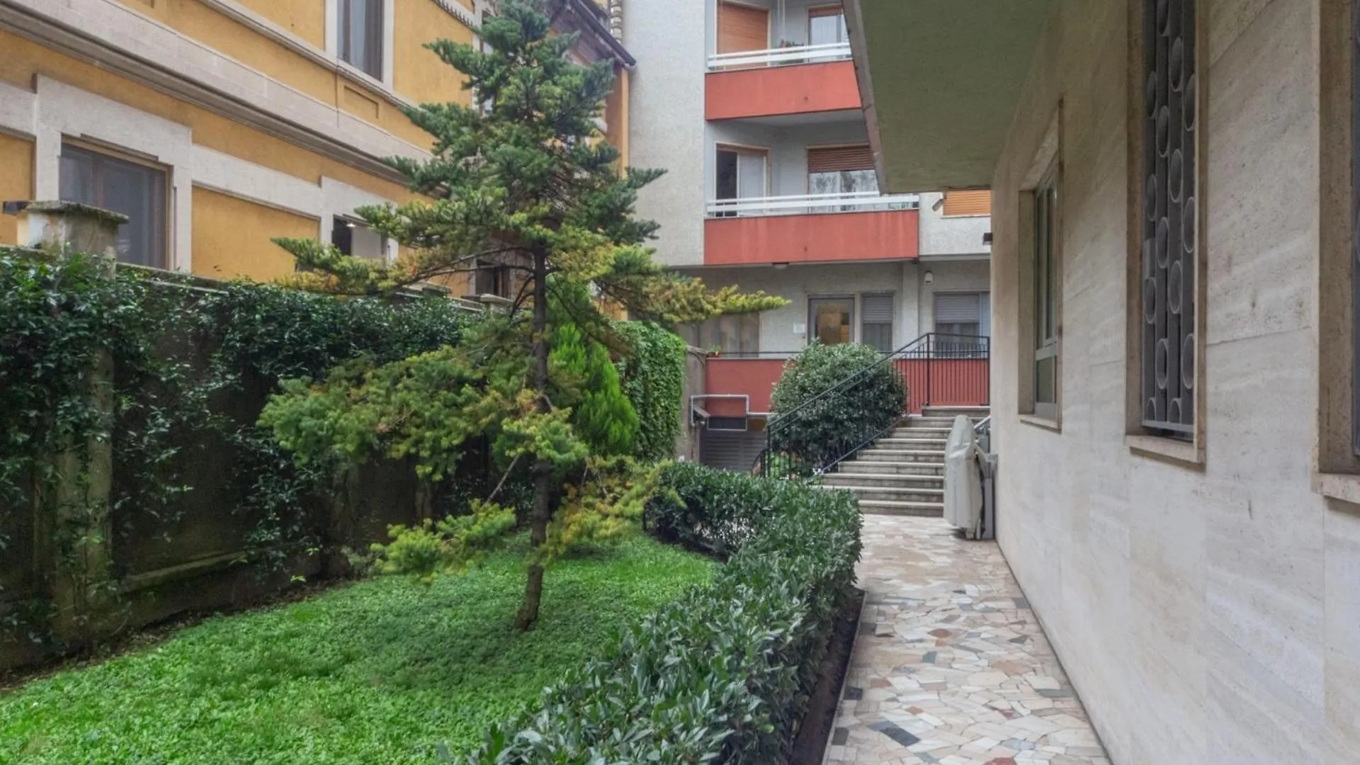 מילאנו The Best Rent - One-Bedroom Apartment With A Terrace In Corso Sempione